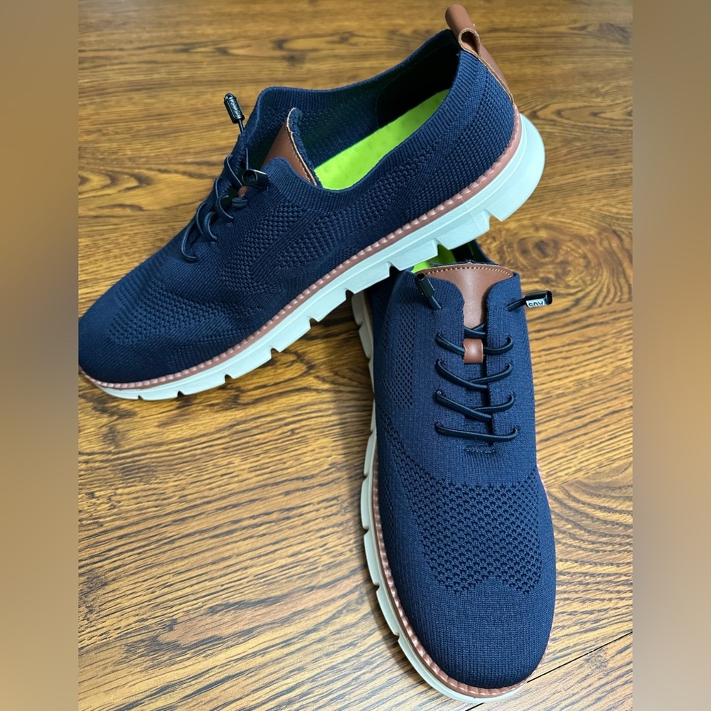 Men’s Casual Shoes Size 11